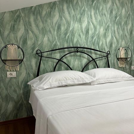 Guest House Himaj Berat Buitenkant foto