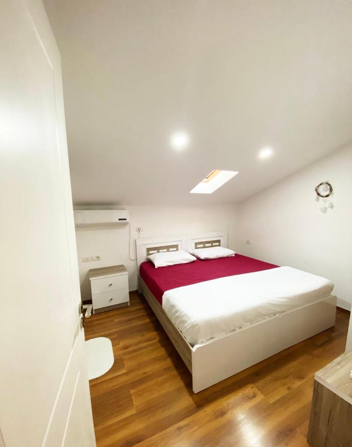 Guest House Himaj Berat Buitenkant foto