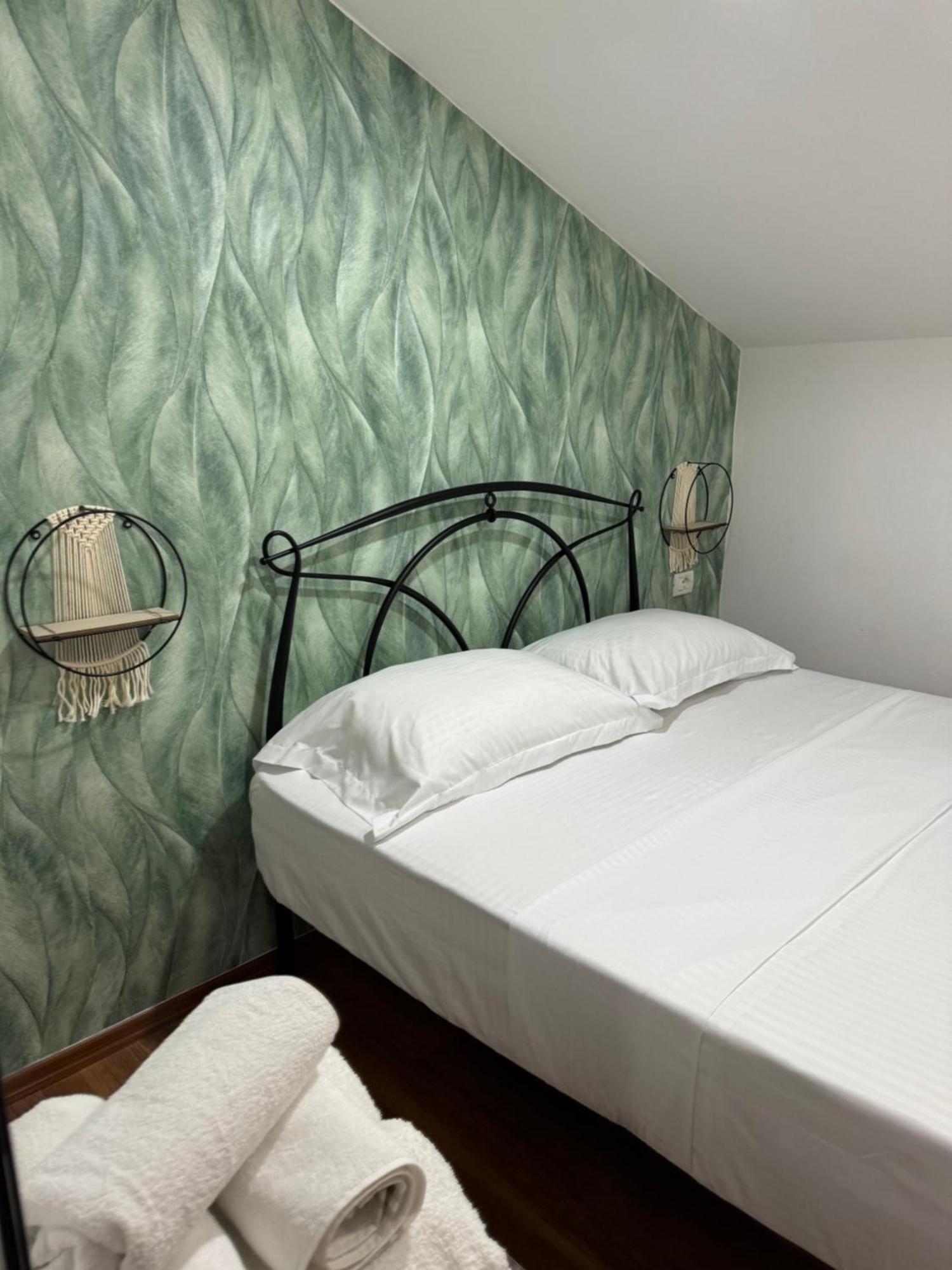 Guest House Himaj Berat Buitenkant foto