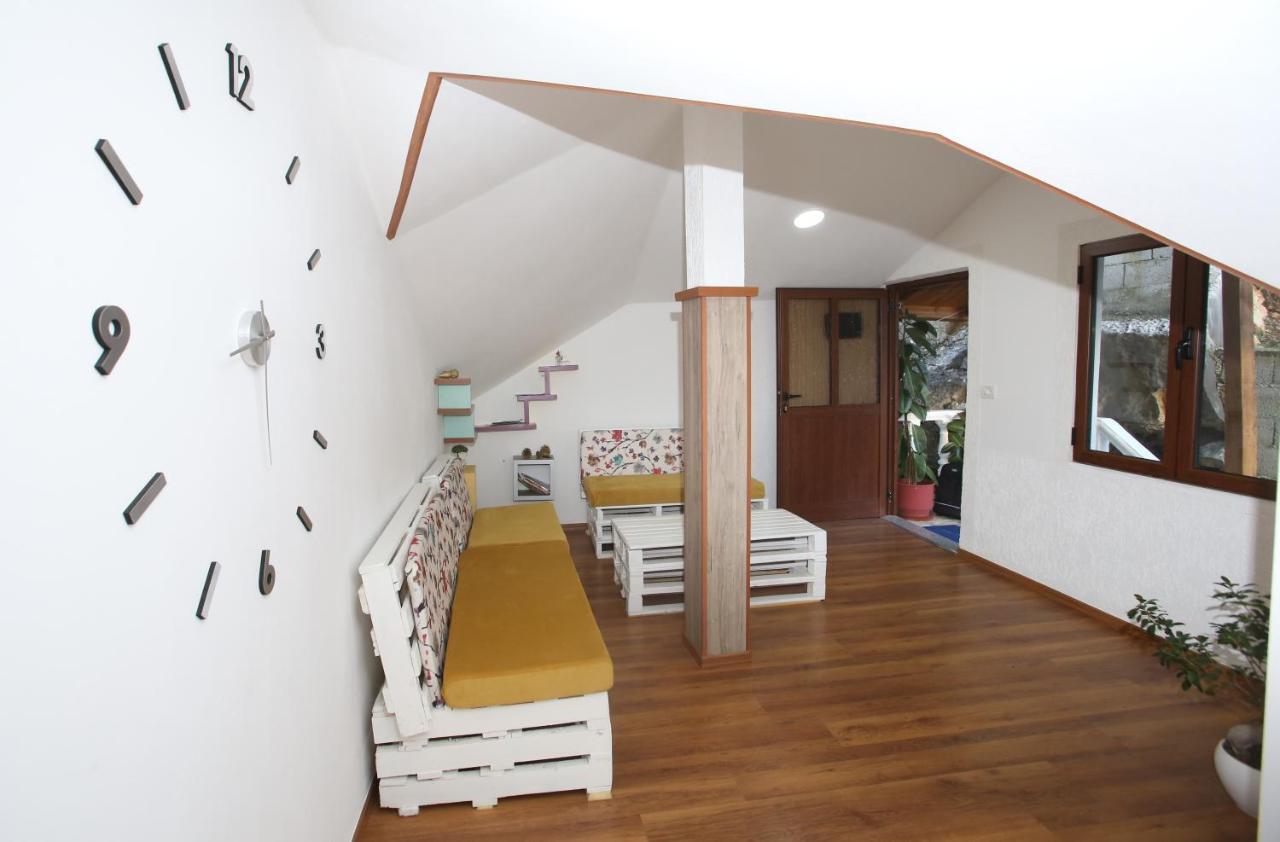 Guest House Himaj Berat Buitenkant foto